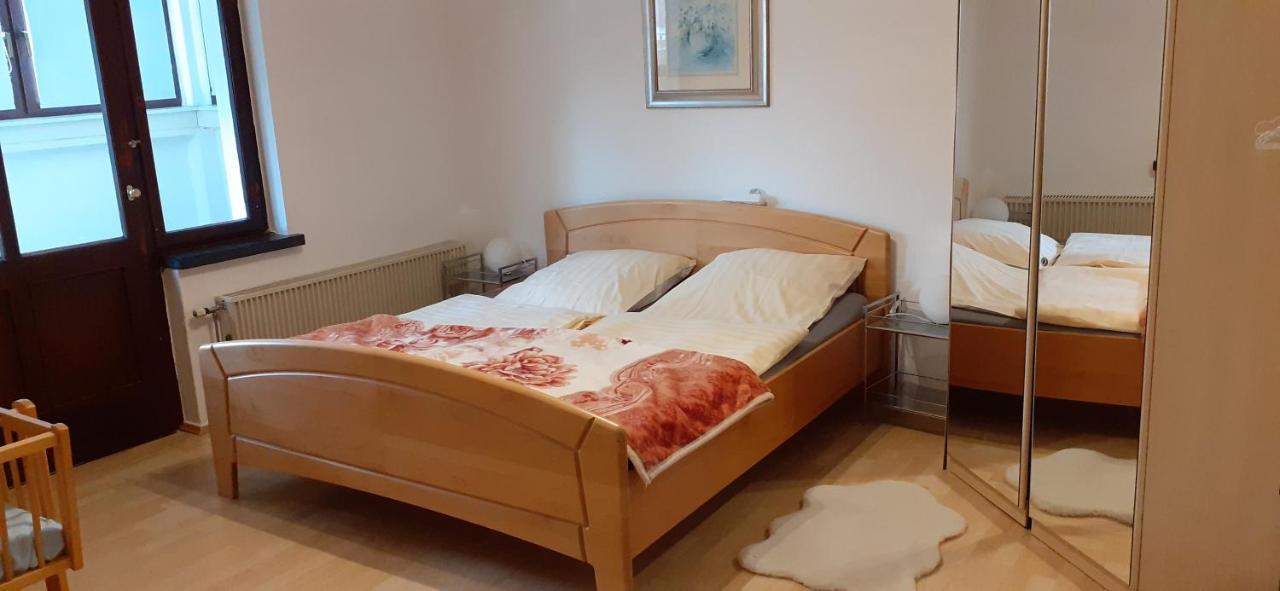 Ferienwohnung An Der Burg Windeck Ngoại thất bức ảnh